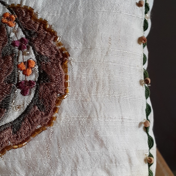 Vintage Cane Handle Hand Bag with front & rear embroidery detailing - Picture 10 of 11